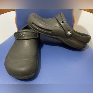 Crocs black unisex bistro clog